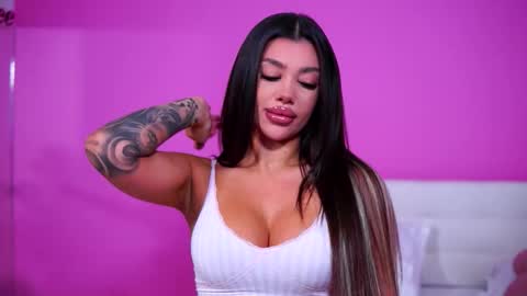 Snapshot of natydesiree chatting on 9, 9, 2025 Naty online show from 9, 9, 2025