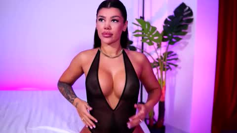 Snapshot of natydesiree chatting on 12, 9, 2025 Naty online show from 12, 9, 2025