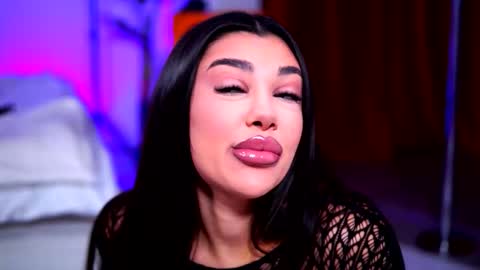 Naty online show from 9, 11, 2025