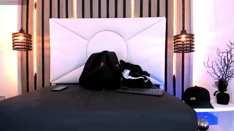 natzuki_ online show from 19, 1, 2026