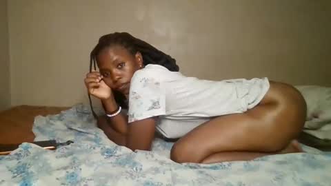 naughtiecouple_ online show from 25, 2, 2026