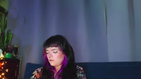 Snapshot of naughty_em_17 chatting on 21, 6, 2026 Em please help me reach 100 thumbs up 3 online show from 21, 6, 2026