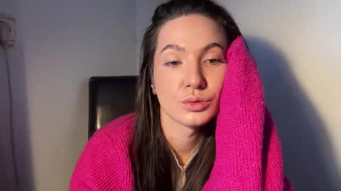 Snapshot of naughty_princesse chatting on 5, 12, 2025 Elena online show from 5, 12, 2025