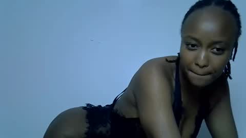 Snapshot of naughty_riri21 chatting on 10, 5, 2026 Riri online show from 10, 5, 2026