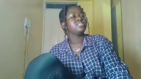 Snapshot of naughty_sluttygal chatting on 5, 10, 2025 Lydiah online show from 5, 10, 2025