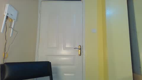 Snapshot of naughty_sluttygal chatting on 15, 10, 2025 Lydiah online show from 15, 10, 2025