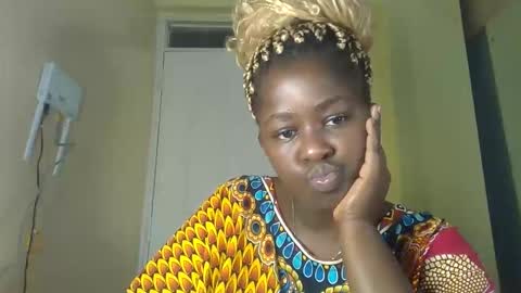 Snapshot of naughty_sluttygal chatting on 16, 10, 2025 Lydiah online show from 16, 10, 2025