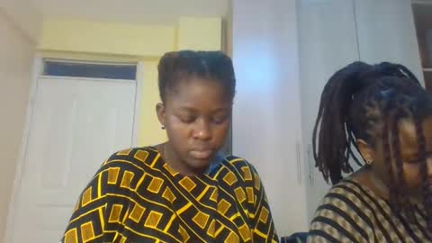 Snapshot of naughty_sluttygal chatting on 21, 10, 2025 Lydiah online show from 21, 10, 2025