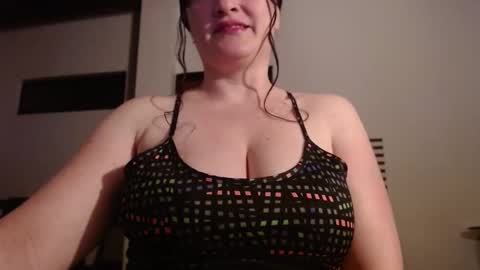 Snapshot of naughty_woman4u chatting on 10, 1, 2025 Lilith online show from 10, 1, 2025