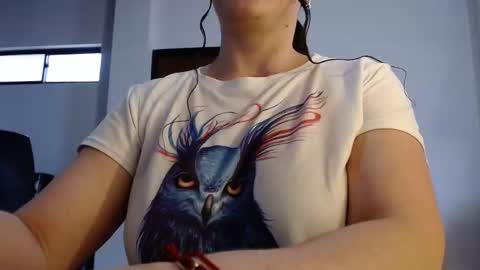 Snapshot of naughty_woman4u chatting on 12, 9, 2025 Lilith online show from 12, 9, 2025