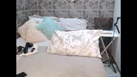 Snapshot of naughtyanal19 chatting on 8, 5, 2026 zandy online show from 8, 5, 2026