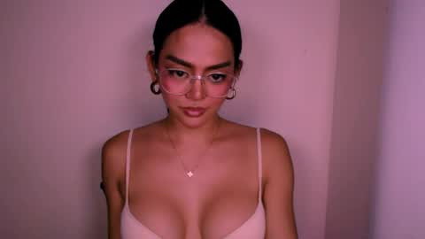 Snapshot of naughtyaurora69 chatting on 25, 4, 2026 NaughtyAurora online show from 25, 4, 2026