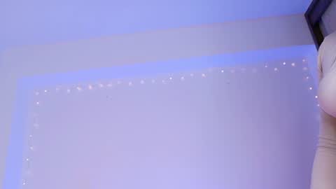 Snapshot of naughtybunnyy_1 chatting on 18, 7, 2026 online show from 18, 7, 2026