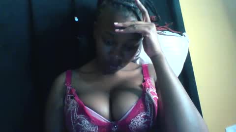 Shee online show from 17, 11, 2025