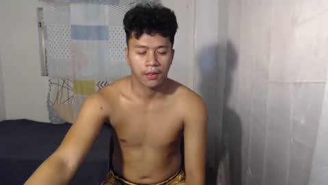 Snapshot of naughtyhot_star19 chatting on 7, 7, 2026 today is my birthday i hope i try yehaa for my fisrtime ever and i am waiting for pvt bby online show from 7, 7, 2026