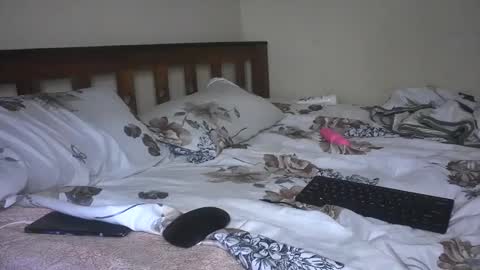 Snapshot of naughtyjessy34323 chatting on 23, 12, 2025 Jessy online show from 23, 12, 2025