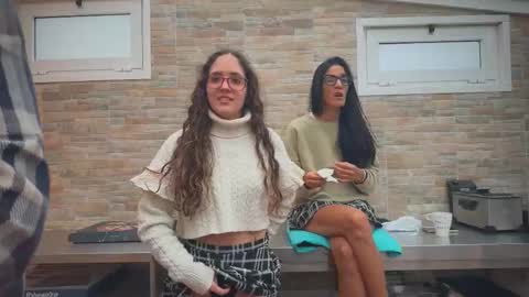 ANDREA STEPH  MIKE online show from 29, 9, 2025