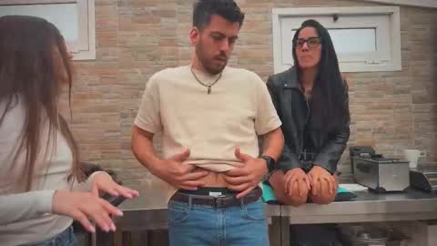 ANDREA STEPH  MIKE online show from 27, 10, 2025