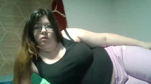 Snapshot of naughtynatalie1988x chatting on 21, 5, 2026 Natalie online show from 21, 5, 2026