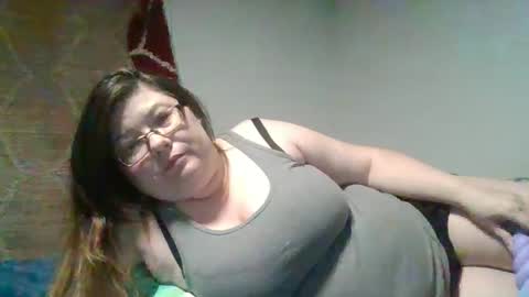 Snapshot of naughtynatalie1988x chatting on 1, 6, 2026 Natalie online show from 1, 6, 2026