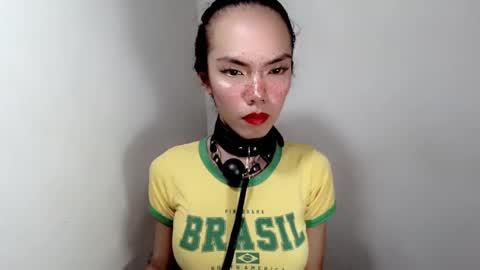 naughtypetiteangel online show from 13, 11, 2025