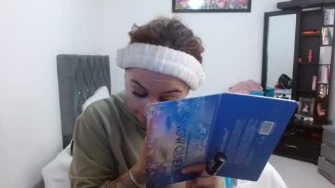 Snapshot of naughtyplayass chatting on 20, 11, 2025 naughtyplayass online show from 20, 11, 2025