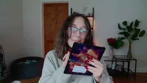 Snapshot of naughtyrapunzel7 chatting on 6, 12, 2024 Ella - Naughty Rapunzel online show from 6, 12, 2024