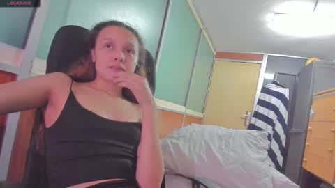 Snapshot of naugthtycurls chatting on 6, 2, 2025 Arantxa online show from 6, 2, 2025