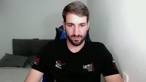 Snapshot of naugthy18boy chatting on 28, 1, 2025 Nico online show from 28, 1, 2025