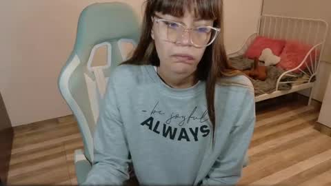 Snapshot of naugthy_muse chatting on 18, 4, 2026 sabrina online show from 18, 4, 2026