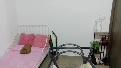 Snapshot of naugthy_muse chatting on 14, 6, 2026 sabrina online show from 14, 6, 2026