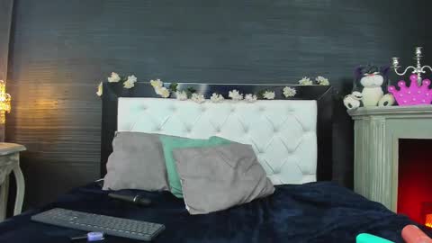Snapshot of nayecloud chatting on 11, 2, 2025 Naye online show from 11, 2, 2025