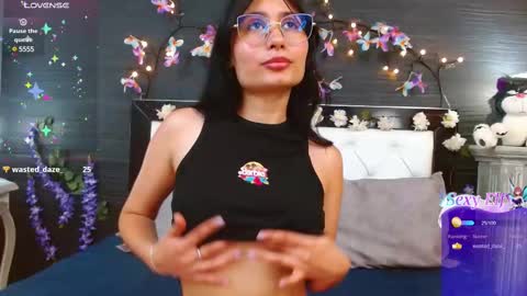 Snapshot of nayecloud chatting on 2, 3, 2025 Naye online show from 2, 3, 2025