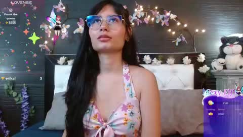 Snapshot of nayecloud chatting on 6, 3, 2025 Naye online show from 6, 3, 2025