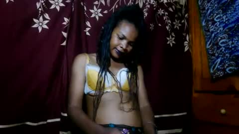 Nayla online show from 15, 6, 2026
