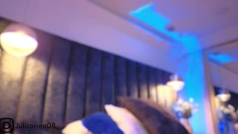 Juli  online show from 7, 11, 2025