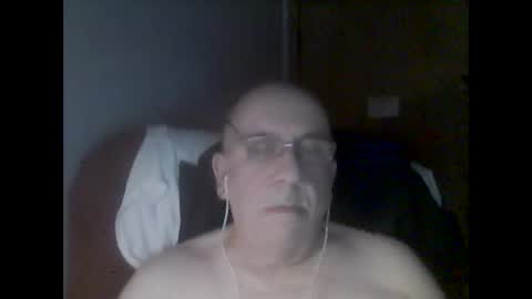 Snapshot of needlesslove chatting on 26, 12, 2024 Tom online show from 26, 12, 2024
