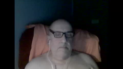 Snapshot of needlesslove chatting on 2, 11, 2025 Tom online show from 2, 11, 2025