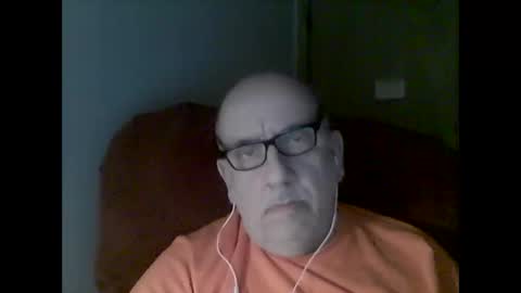 Snapshot of needlesslove chatting on 23, 11, 2025 Tom online show from 23, 11, 2025