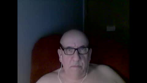 Snapshot of needlesslove chatting on 1, 12, 2025 Tom online show from 1, 12, 2025