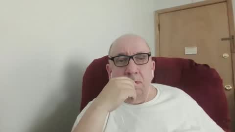 Snapshot of needlesslove chatting on 12, 4, 2026 Tom online show from 12, 4, 2026