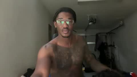 Snapshot of neednoluv chatting on 28, 10, 2025 neednoluv online show from 28, 10, 2025