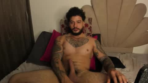 Snapshot of neeii chatting on 2, 2, 2026 Nei turn green online show from 2, 2, 2026