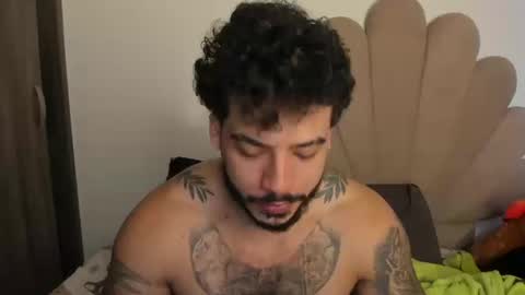 Snapshot of neeii chatting on 25, 2, 2026 Nei turn green online show from 25, 2, 2026