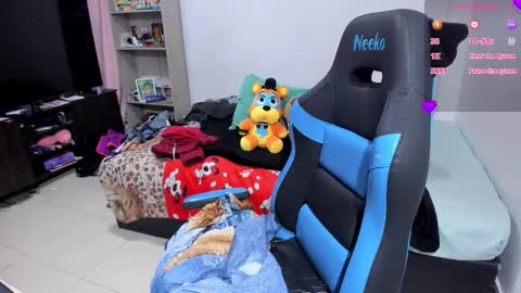 Geek Nicole    im Neeko UwU online show from 10, 11, 2025