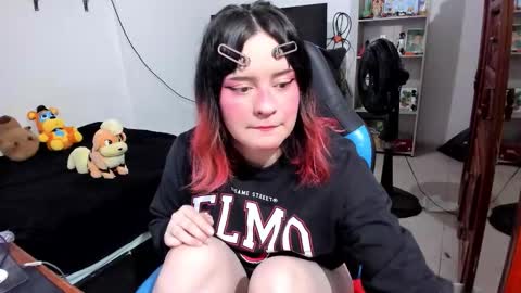 Geek Nicole    im Neeko UwU online show from 15, 3, 2026