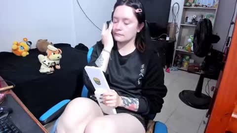 Geek Nicole    im Neeko UwU online show from 5, 7, 2026