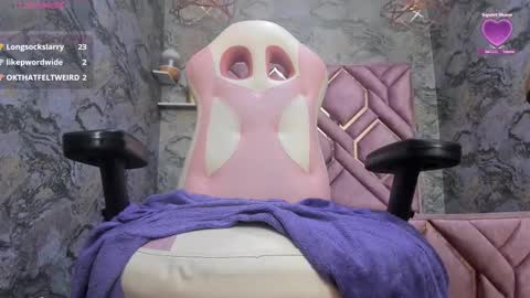 Nefer  online show from 19, 10, 2025