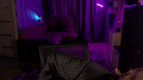 Negan online show from 27, 11, 2025