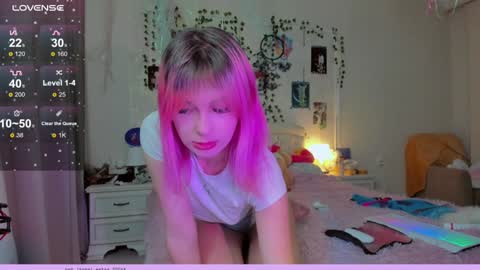 Snapshot of neko_kitsune chatting on 16, 12, 2024 neko_kitsune online show from 16, 12, 2024